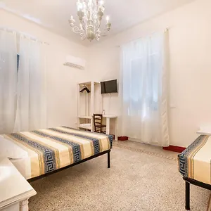 3* Guest house Lia